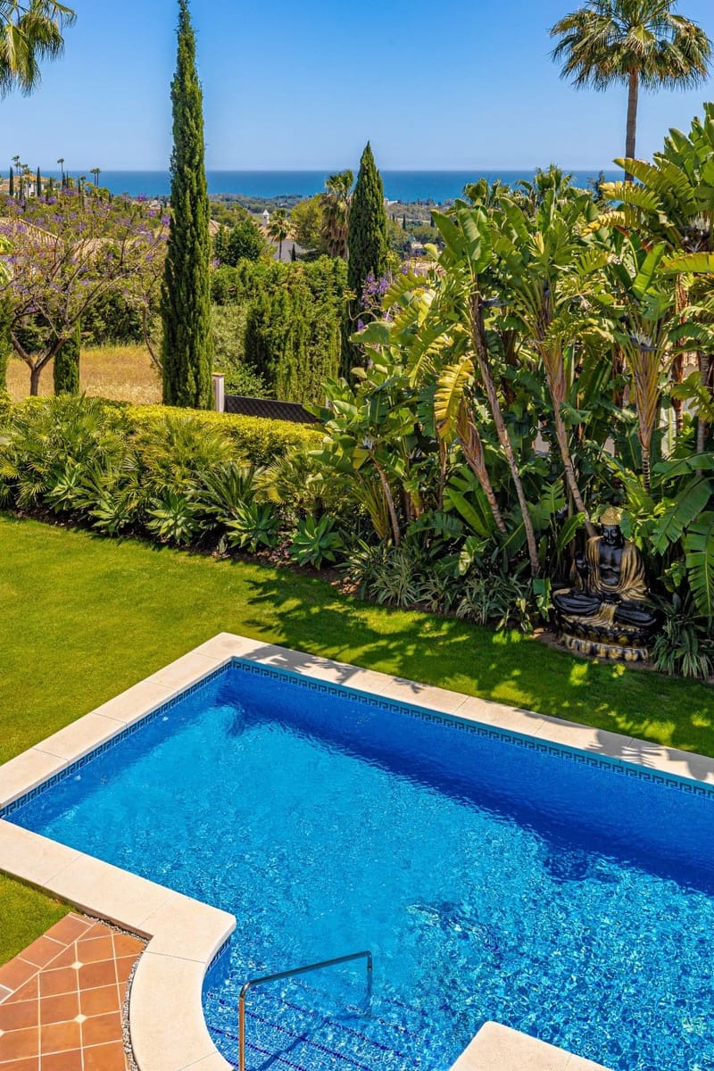 6 bedroom Villa for sale in Benahavis with pool garage - € 3,250,000 (Ref: 9186089)