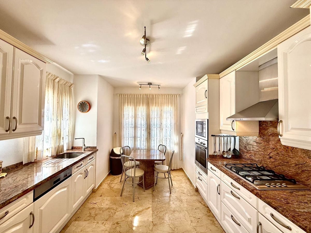 3 soverom Villa til salgs i Atalaya-Isdabe med svømmebasseng garasje - € 875 000 (Ref: 9202147)