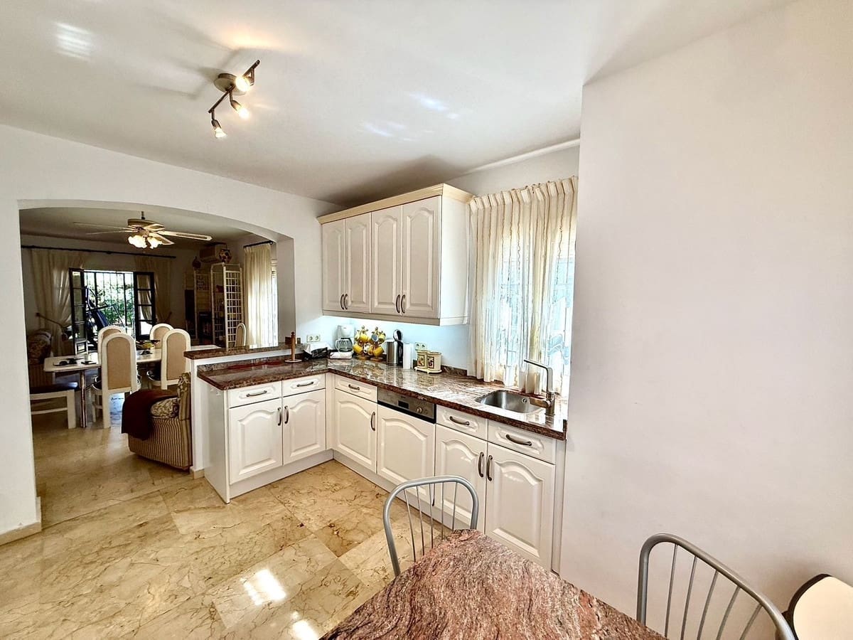 3 bedroom Villa for sale in Atalaya-Isdabe with pool garage - € 875,000 (Ref: 9202147)