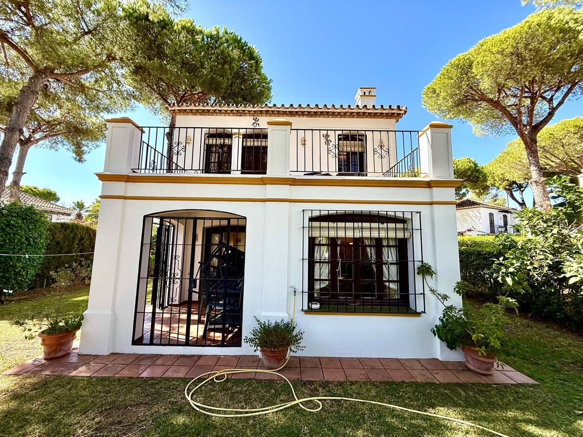 3 bedroom Villa for sale in Atalaya-Isdabe with pool garage - € 875,000 (Ref: 9202147)