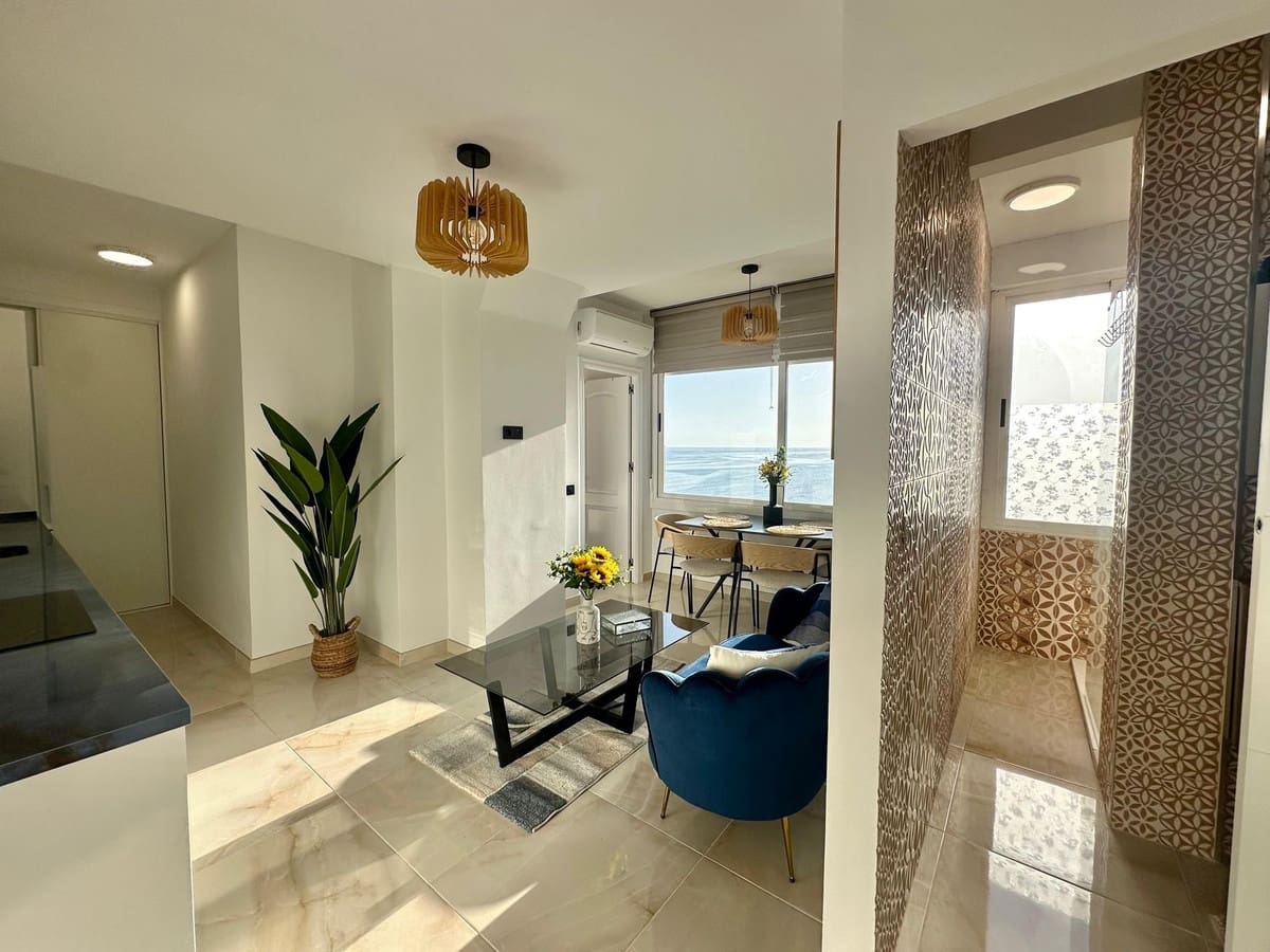 2 sovrum Strandlägenhet till salu i Calahonda med pool garage - 335 000 € (Ref: 9219767)