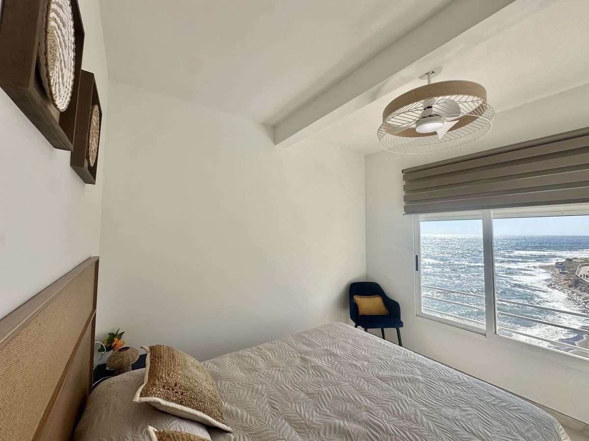 2 sovrum Strandlägenhet till salu i Calahonda med pool garage - 335 000 € (Ref: 9219767)