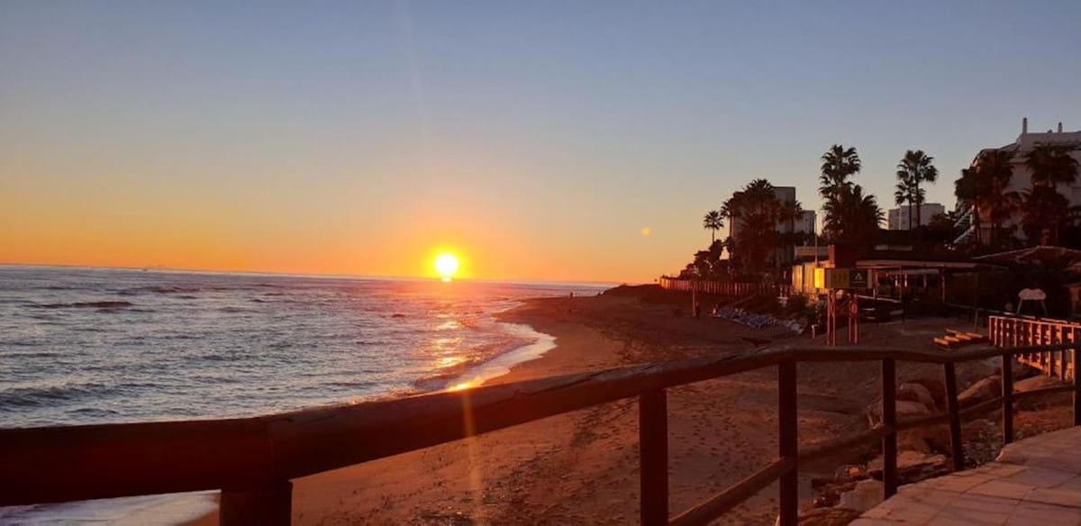 2 sovrum Strandlägenhet till salu i Calahonda med pool garage - 335 000 € (Ref: 9219767)