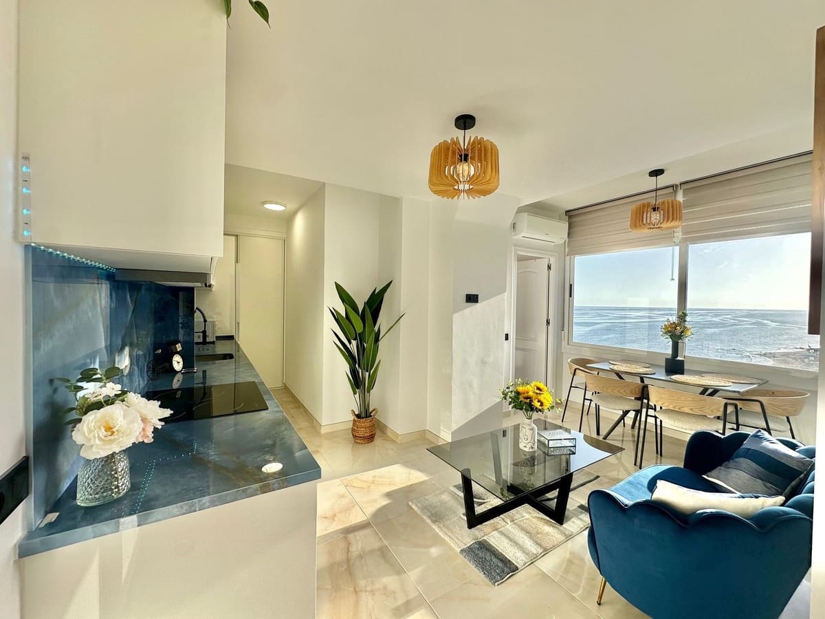 2 sovrum Strandlägenhet till salu i Calahonda med pool garage - 335 000 € (Ref: 9219767)