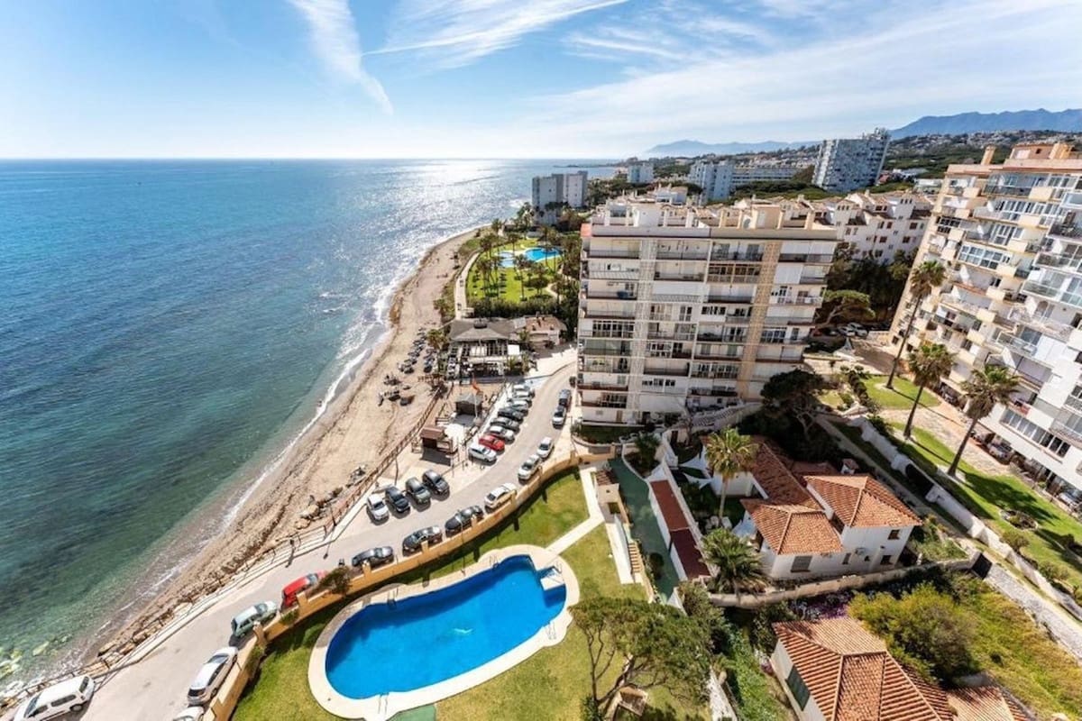 2 sovrum Strandlägenhet till salu i Calahonda med pool garage - 335 000 € (Ref: 9219767)