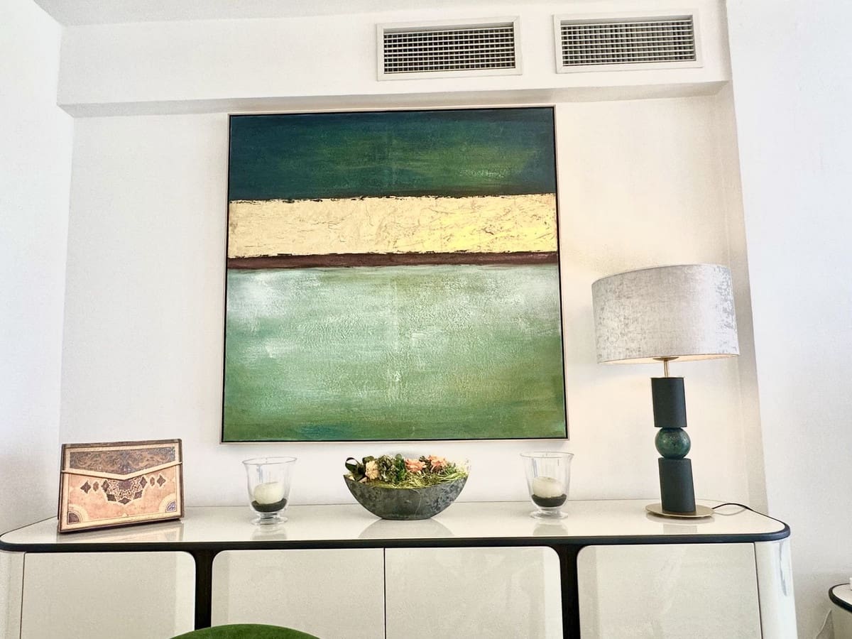 2 bedroom Beach Apartment for sale in Marbella with pool garage - € 850,000 (Ref: 9278328)