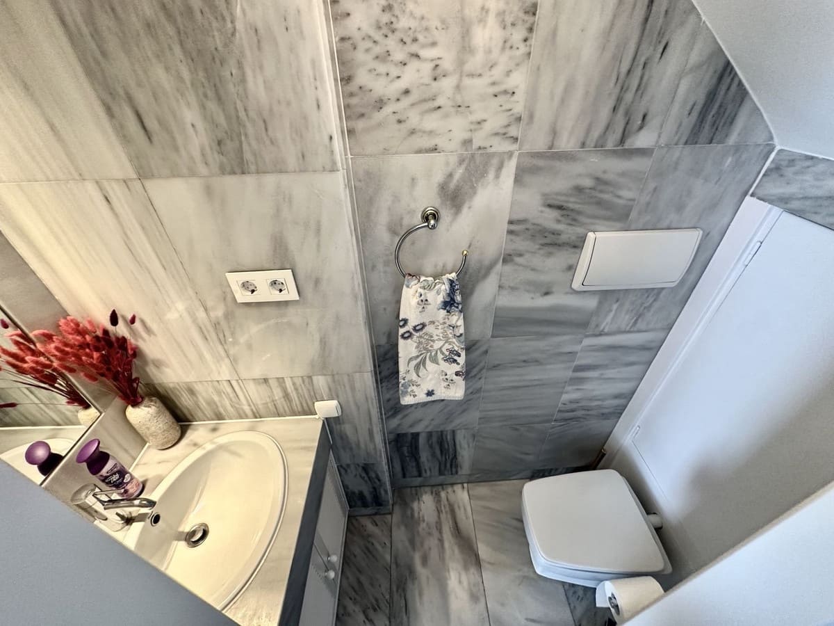 2 Zimmer Strandapartment zu verkaufen in Marbella mit Pool Garage - 850.000 € (Ref: 9278328)