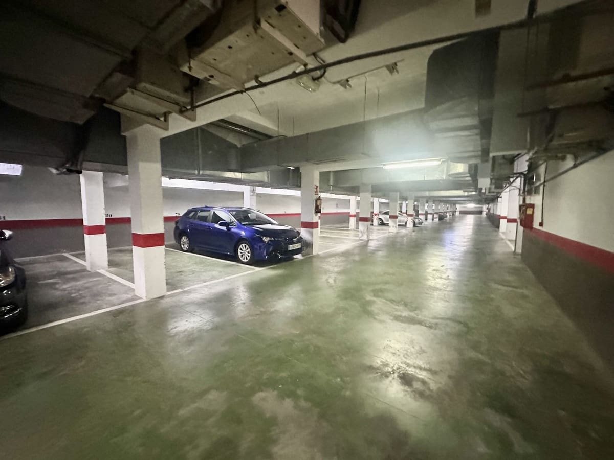 2 Zimmer Strandapartment zu verkaufen in Marbella mit Pool Garage - 850.000 € (Ref: 9278328)