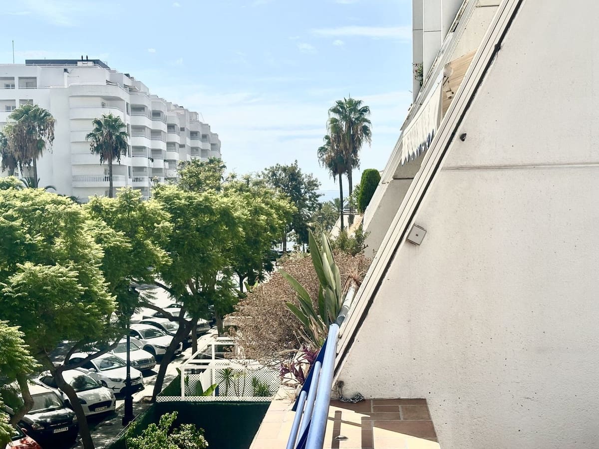 2 Zimmer Strandapartment zu verkaufen in Marbella mit Pool Garage - 850.000 € (Ref: 9278328)