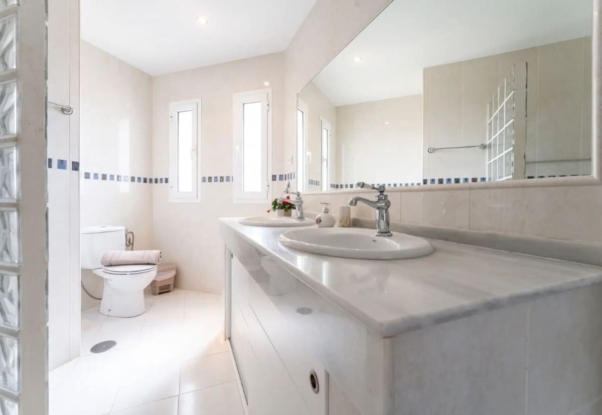 4 camera da letto Villa in vendita in Mijas Costa con piscina garage - 880.000 € (Rif: 9279583)