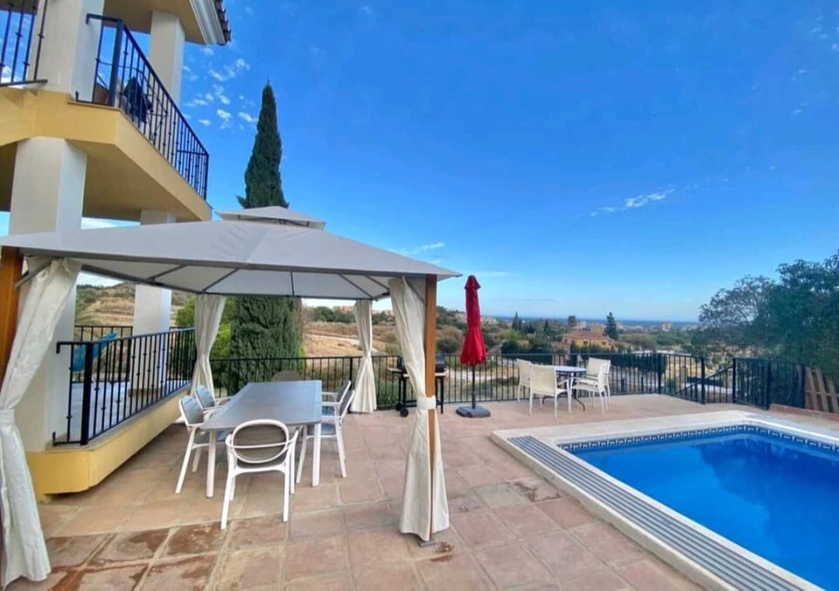 4 camera da letto Villa in vendita in Mijas Costa con piscina garage - 880.000 € (Rif: 9279583)