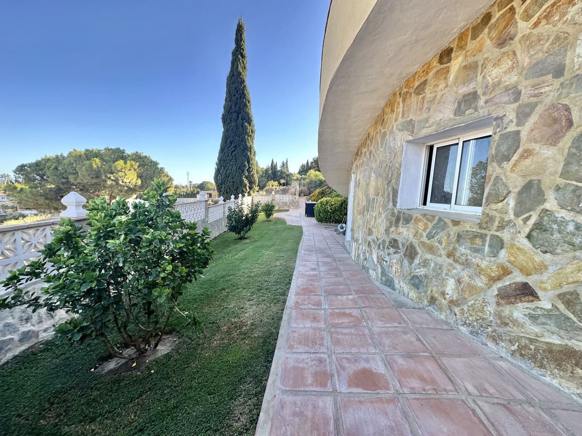 4 camera da letto Villa in vendita in Mijas Costa con piscina garage - 880.000 € (Rif: 9279583)