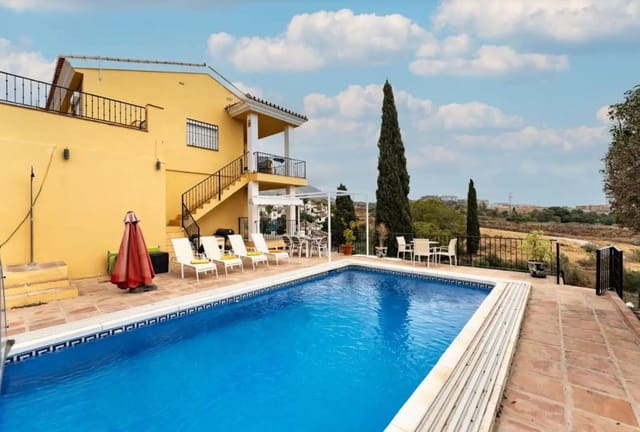 4 soveværelse Villa til salg i Mijas Costa, Mijas med swimmingpool garage - € 880.000 (Ref: 9279583)