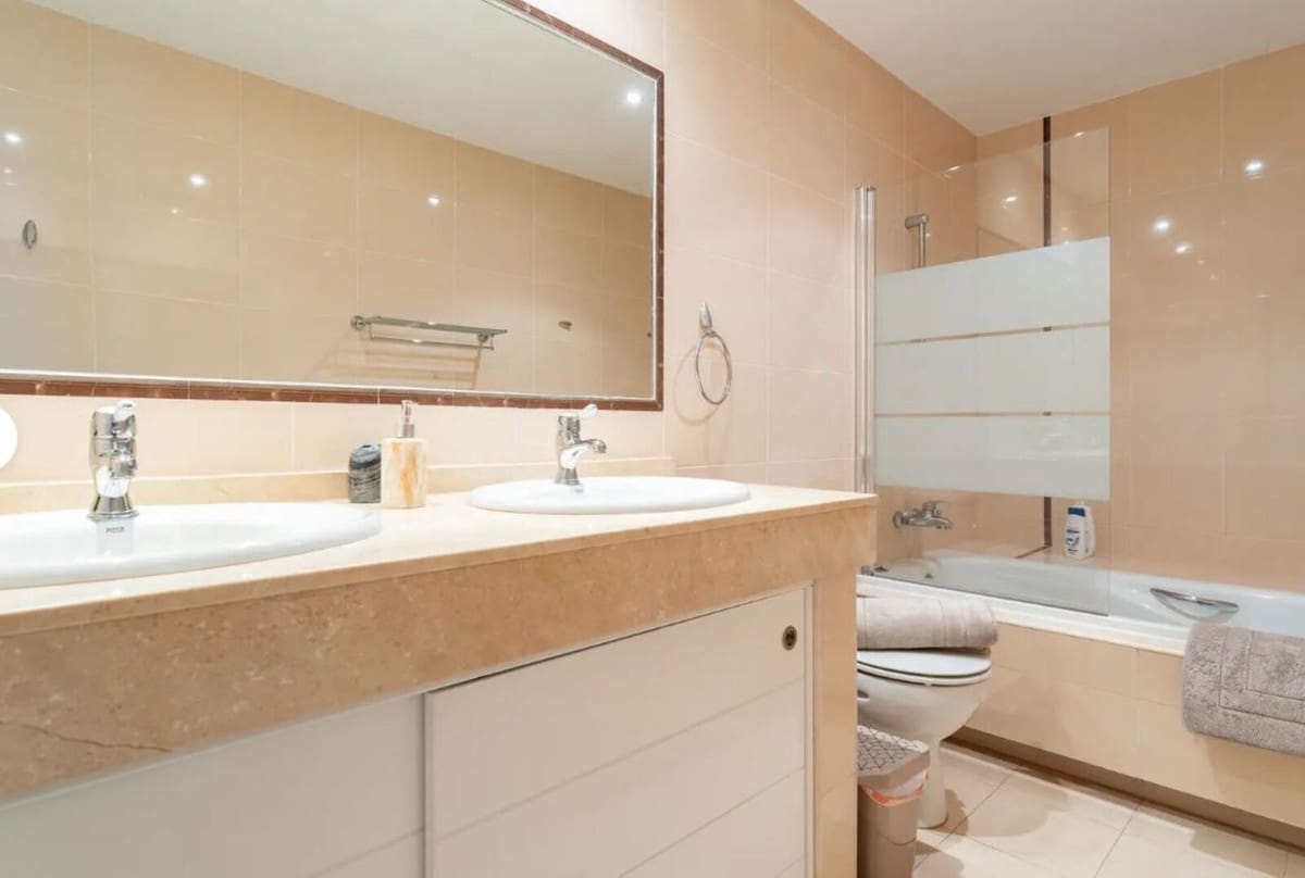 4 slaapkamer Villa te koop in Mijas Costa met zwembad garage - € 880.000 (Ref: 9279583)