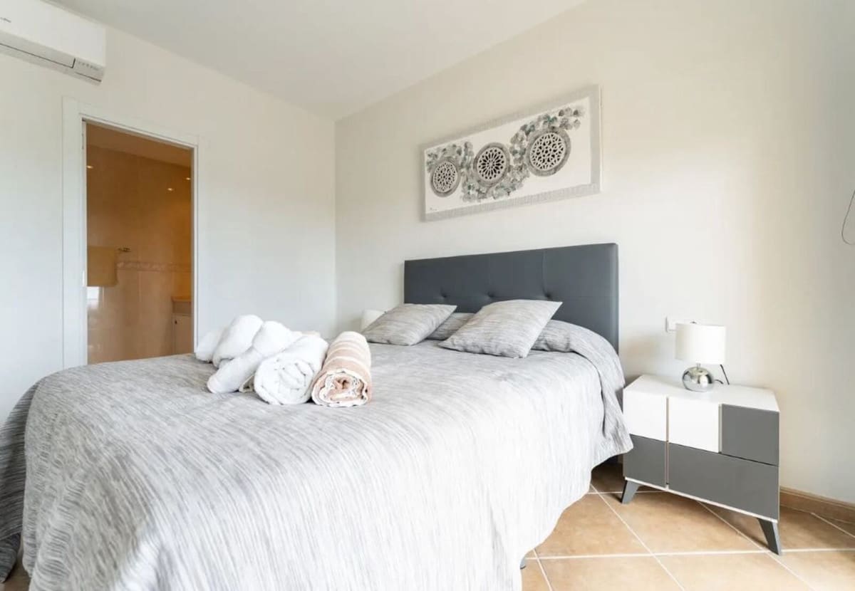 4 slaapkamer Villa te koop in Mijas Costa met zwembad garage - € 880.000 (Ref: 9279583)