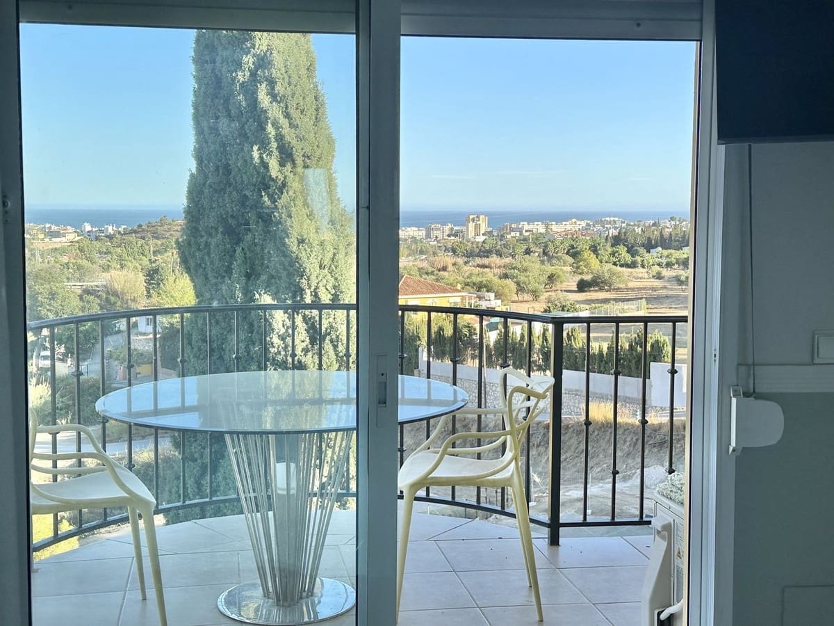 4 slaapkamer Villa te koop in Mijas Costa met zwembad garage - € 880.000 (Ref: 9279583)