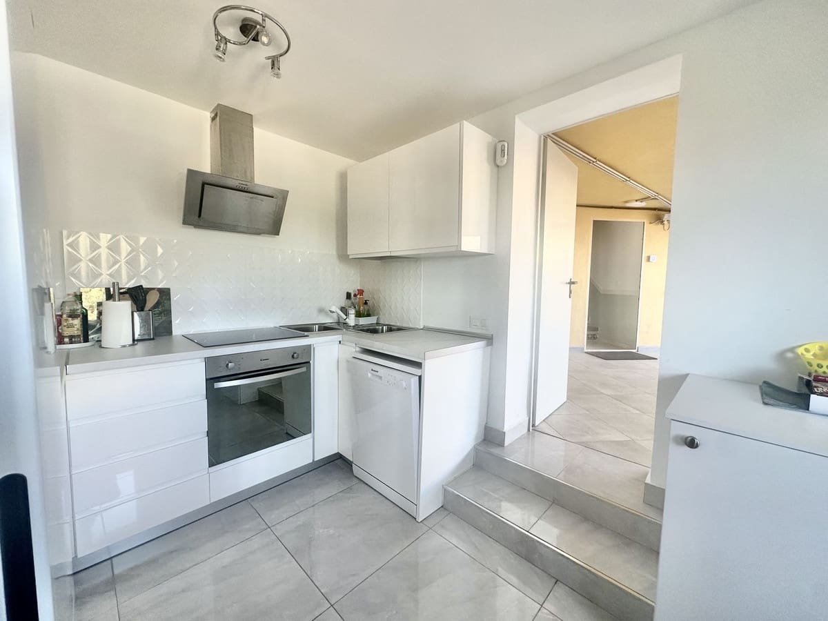 4 slaapkamer Villa te koop in Mijas Costa met zwembad garage - € 880.000 (Ref: 9279583)