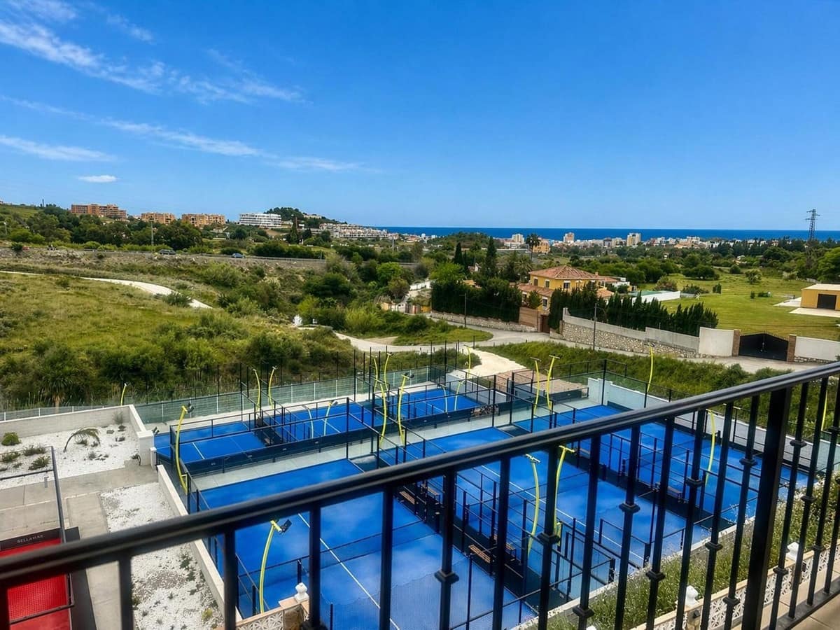 4 slaapkamer Villa te koop in Mijas Costa met zwembad garage - € 880.000 (Ref: 9279583)