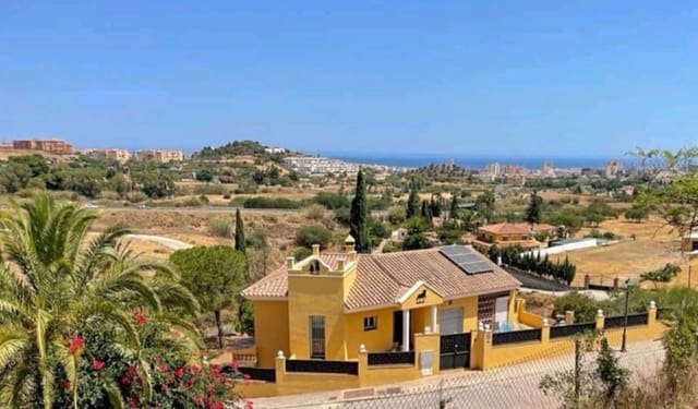 4 slaapkamer Villa te koop in Mijas Costa, Mijas met zwembad garage - € 880.000 (Ref: 9279583)