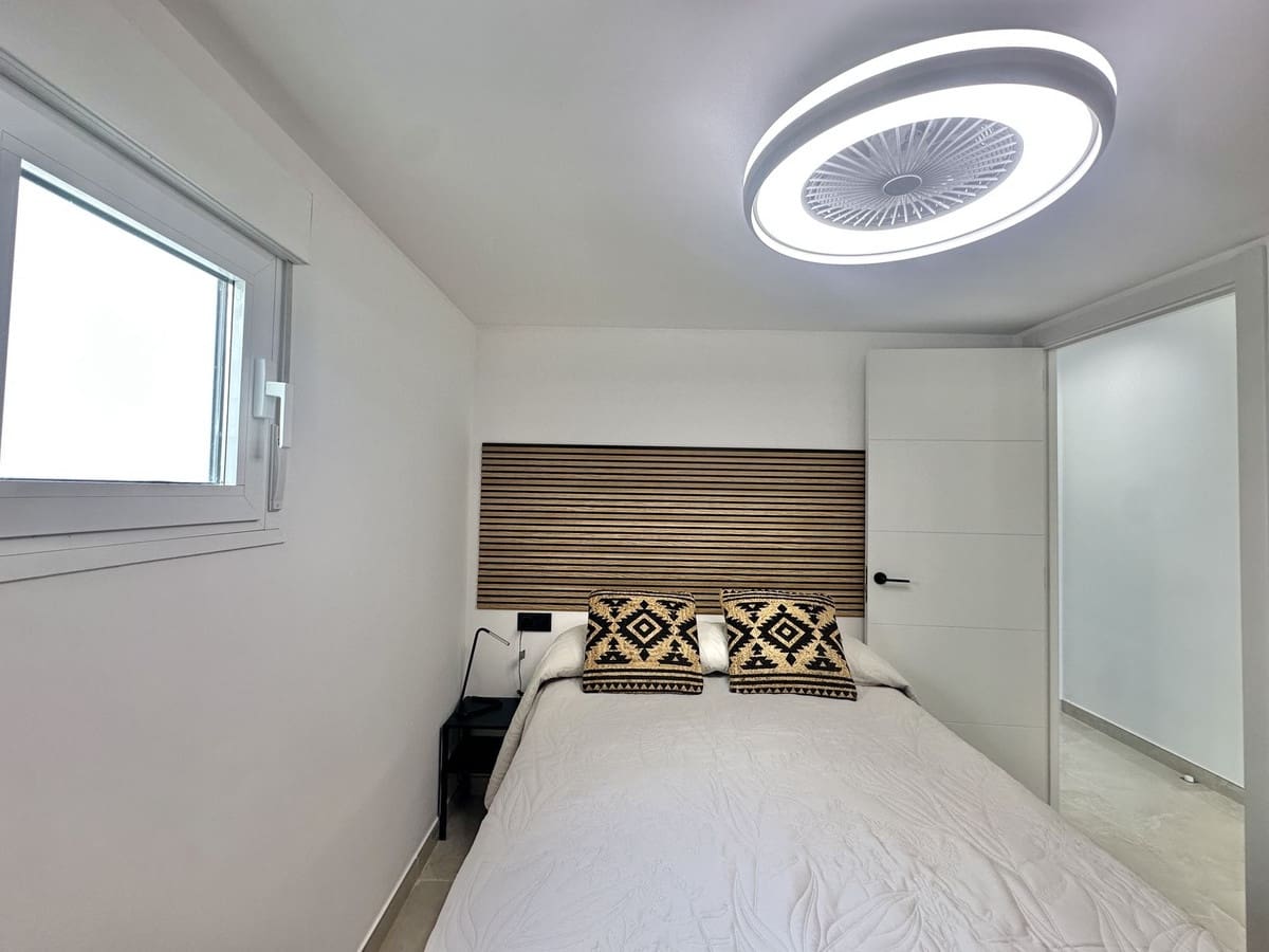 2 soveværelse Lejlighed til salg i La Cala de Mijas med swimmingpool garage - € 365.000 (Ref: 9287480)