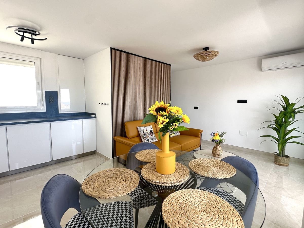 2 soveværelse Lejlighed til salg i La Cala de Mijas med swimmingpool garage - € 365.000 (Ref: 9287480)