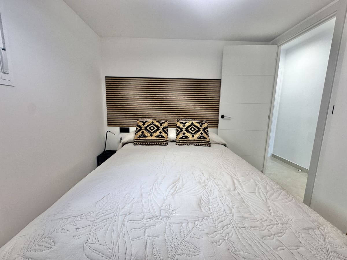 Apartamento de 2 habitaciones en La Cala de Mijas en venta con piscina garaje - 365.000 € (Ref: 9287480)