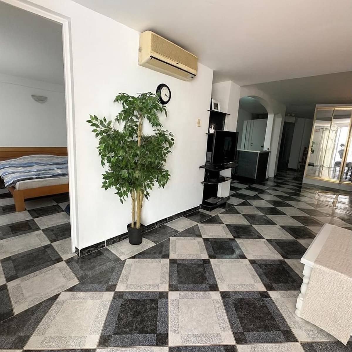 4 Zimmer Strandapartment zu verkaufen in Calahonda mit Pool Garage - 390.000 € (Ref: 9309113)