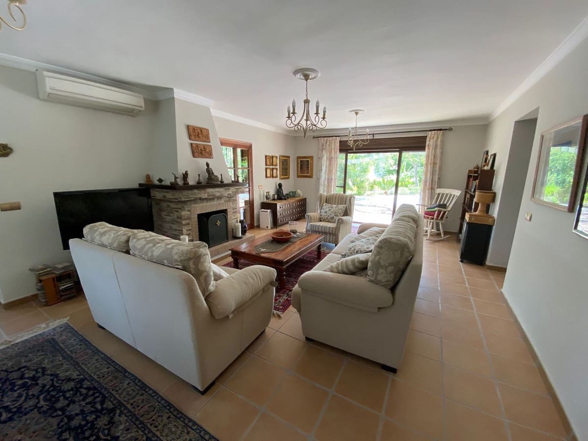 2 camera da letto Finca/Casa di Campagna in vendita in Estepona con piscina garage - 550.000 € (Rif: 9313988)