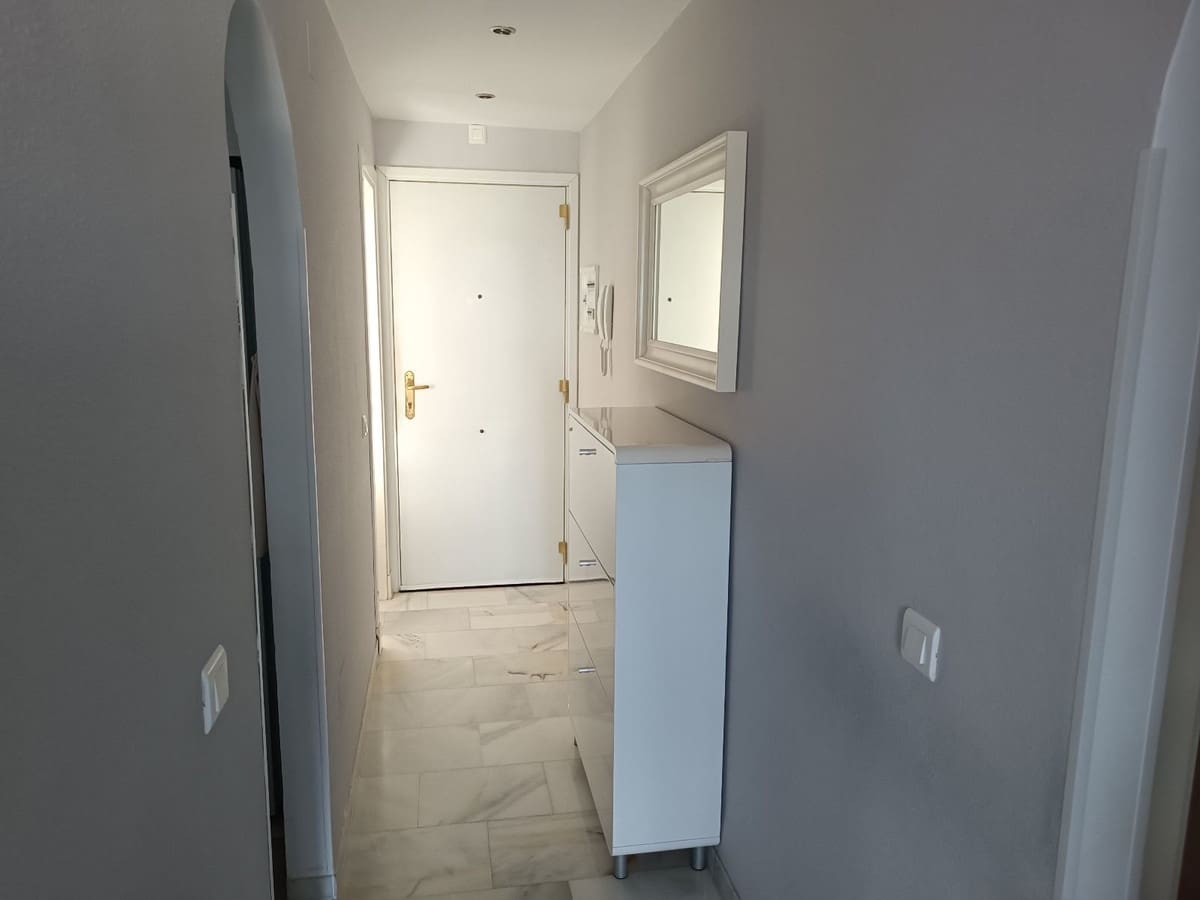 2 soverom Penthouse til salgs i Riviera del Sol med svømmebasseng garasje - € 434 000 (Ref: 9319918)