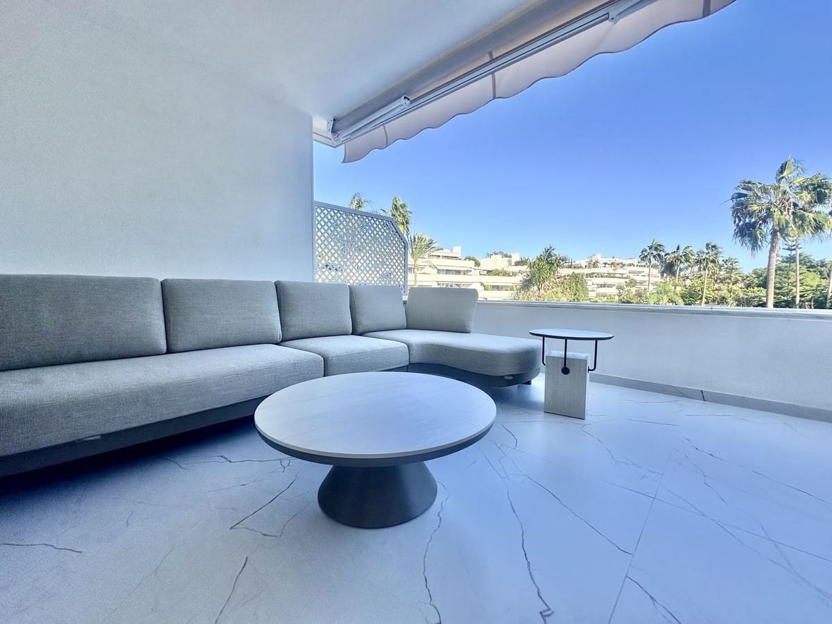 3 bedroom Apartment for sale in Marbella with pool garage - € 1,299,000 (Ref: 9337097)