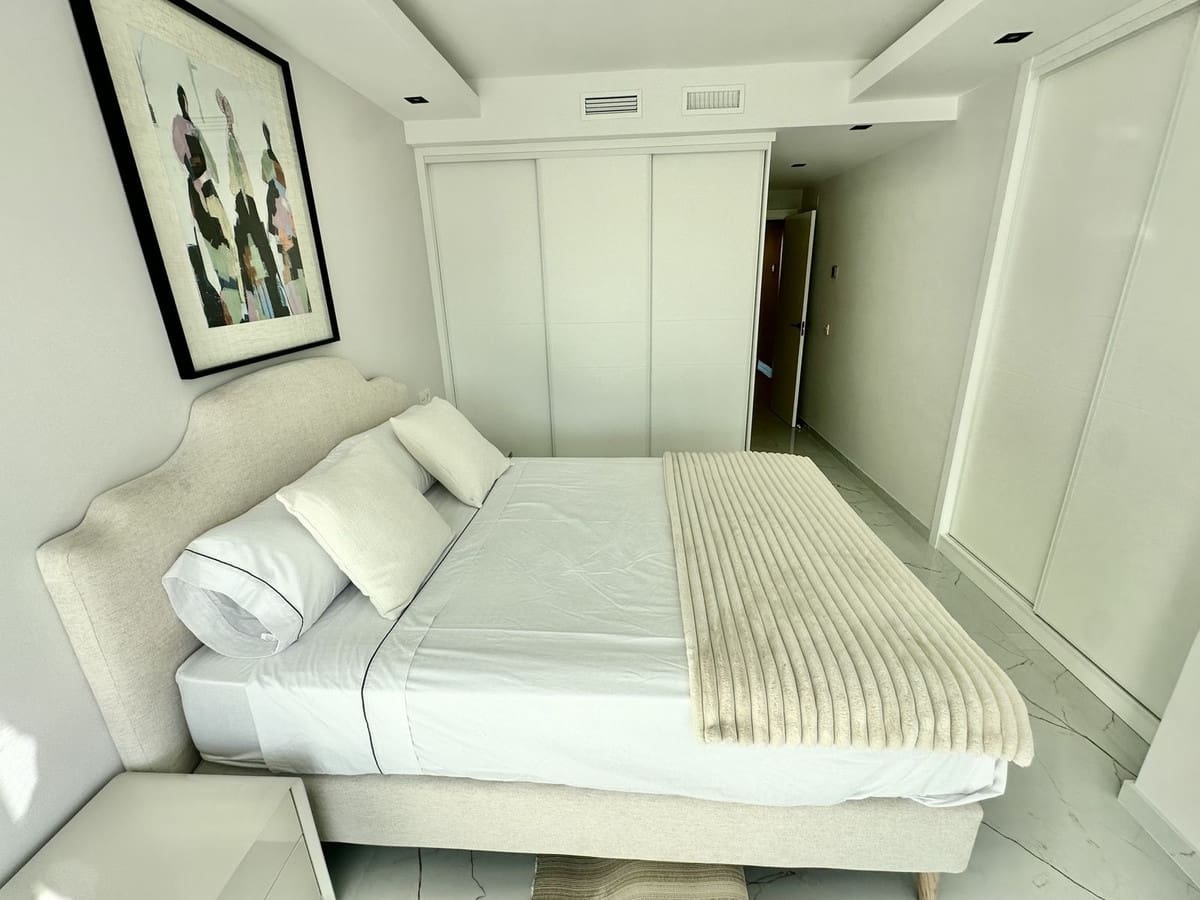 3 bedroom Apartment for sale in Marbella with pool garage - € 1,299,000 (Ref: 9337097)