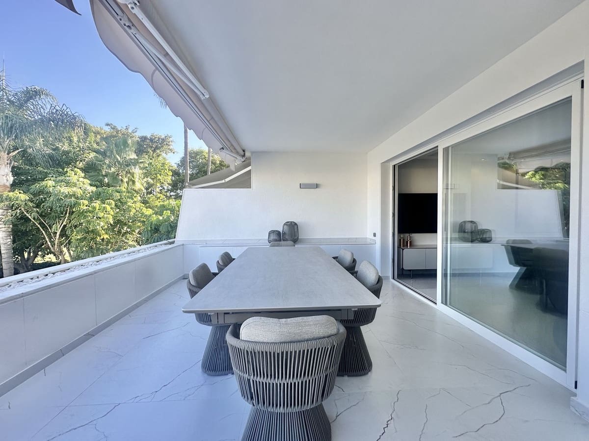 3 Zimmer Apartment zu verkaufen in Marbella mit Pool Garage - 1.299.000 € (Ref: 9337097)