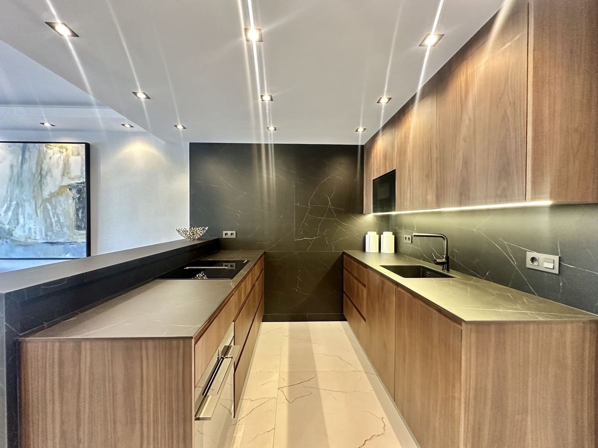 3 Zimmer Apartment zu verkaufen in Marbella mit Pool Garage - 1.299.000 € (Ref: 9337097)