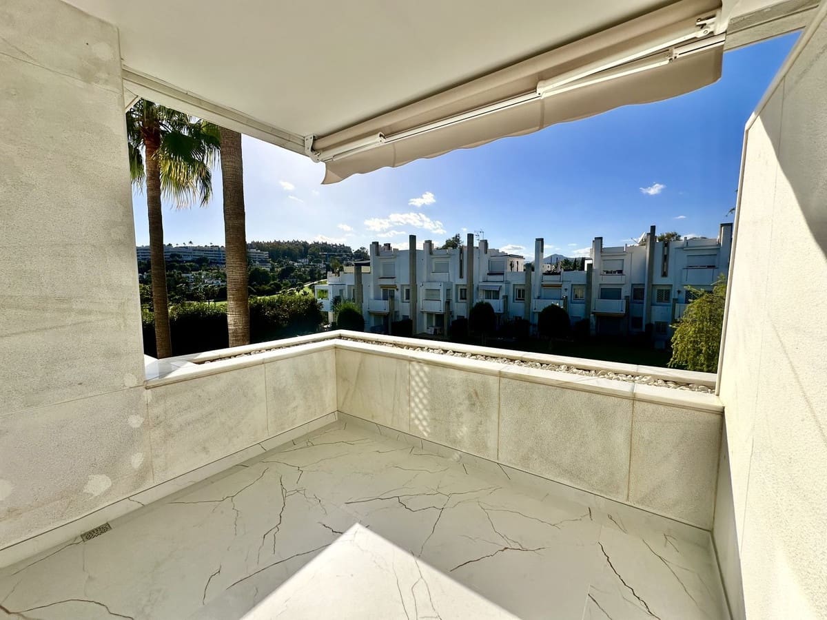 3 Zimmer Apartment zu verkaufen in Marbella mit Pool Garage - 1.299.000 € (Ref: 9337097)