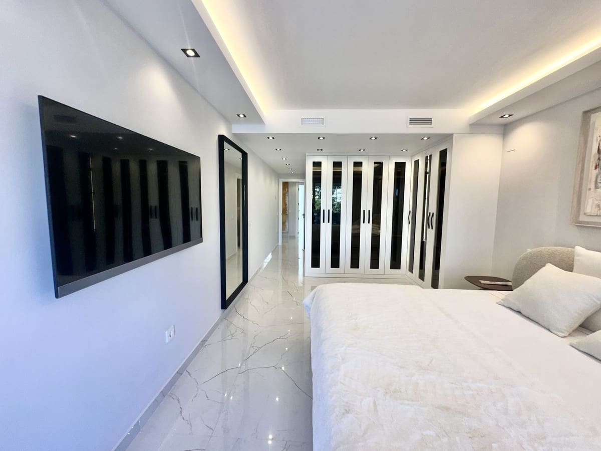 3 Zimmer Apartment zu verkaufen in Marbella mit Pool Garage - 1.299.000 € (Ref: 9337097)