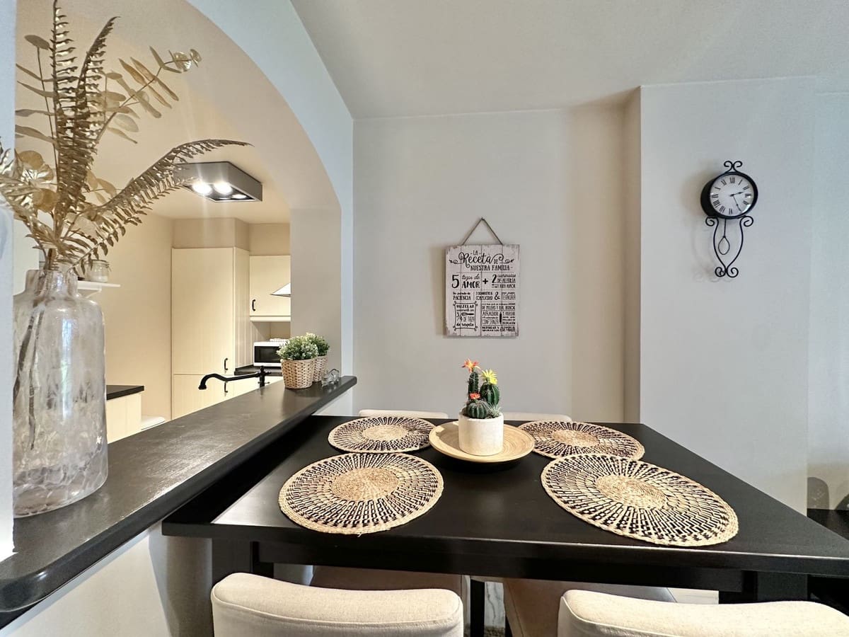 Apartamento Playa de 2 habitaciones en Calahonda en venta con piscina garaje - 848.500 € (Ref: 9346582)