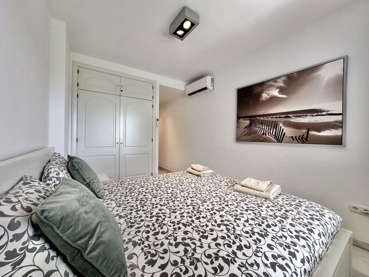 Apartamento Playa de 2 habitaciones en Calahonda en venta con piscina garaje - 848.500 € (Ref: 9346582)