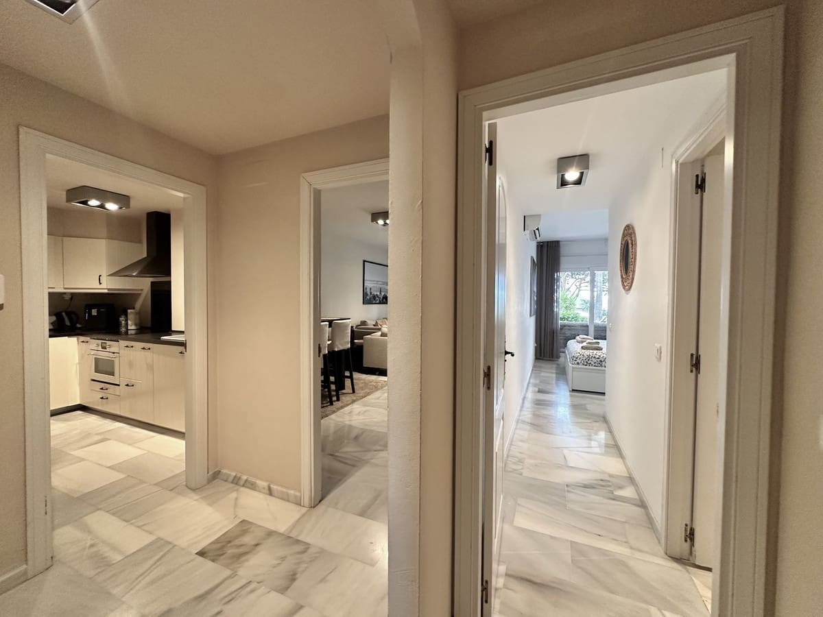 Apartamento Playa de 2 habitaciones en Calahonda en venta con piscina garaje - 848.500 € (Ref: 9346582)