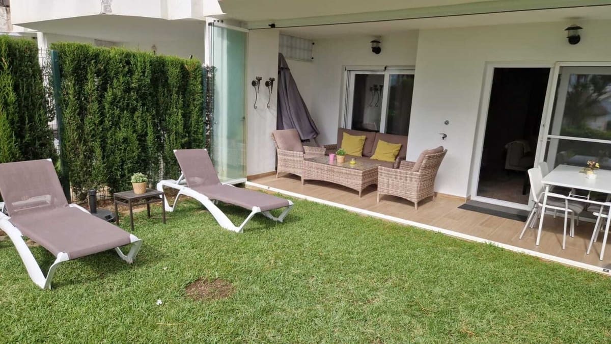 2 soveværelse Strandlejlighed til salg i Calahonda med swimmingpool garage - € 848.500 (Ref: 9346582)