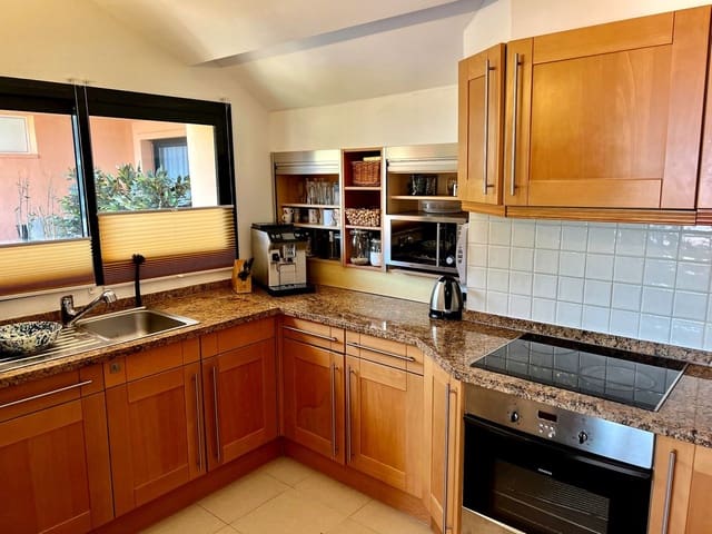 3 chambre Penthouse à vendre à Calahonda, Mijas avec piscine garage - 475 000 € (Ref: 9374741)
