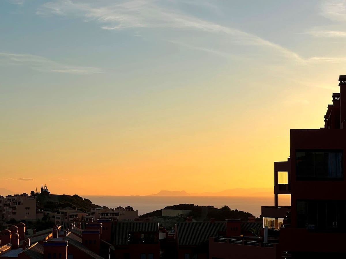 3 soverom Penthouse til salgs i Calahonda med svømmebasseng garasje - € 475 000 (Ref: 9374741)