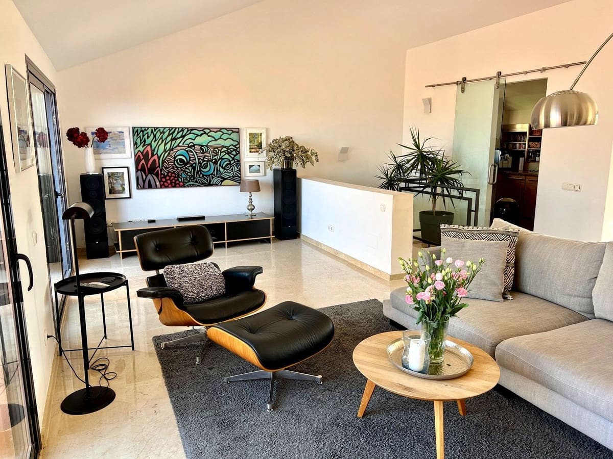 3 soverom Penthouse til salgs i Calahonda med svømmebasseng garasje - € 475 000 (Ref: 9374741)