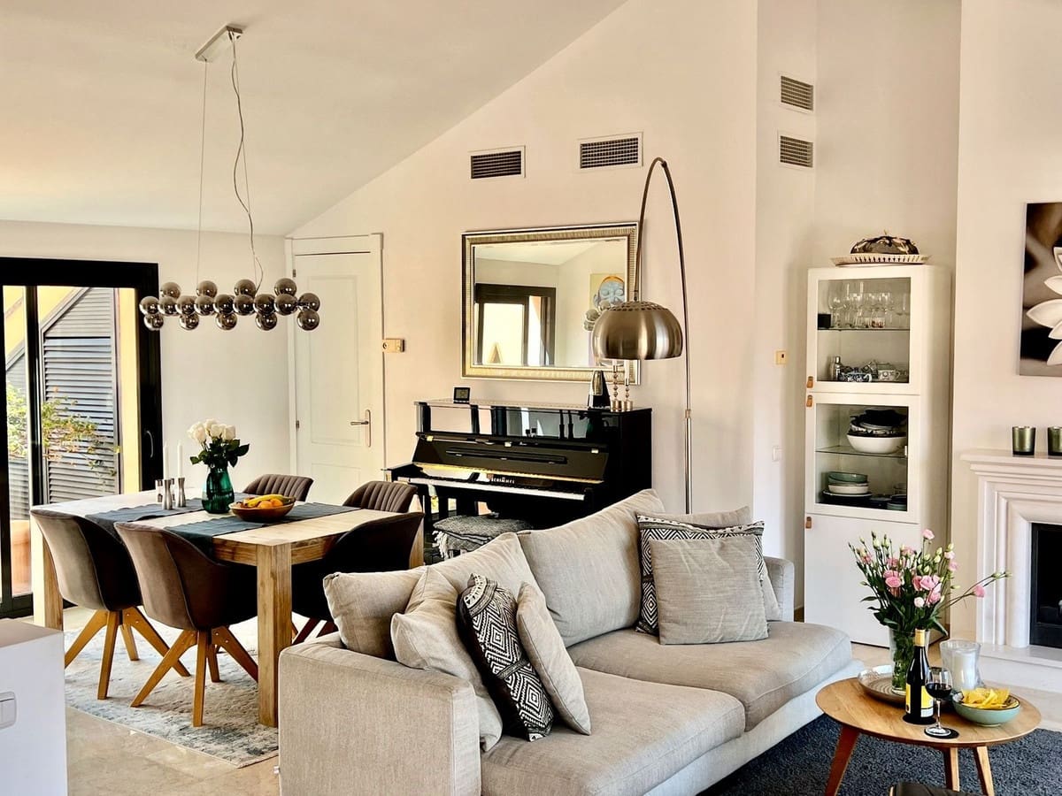 3 soverom Penthouse til salgs i Calahonda med svømmebasseng garasje - € 475 000 (Ref: 9374741)