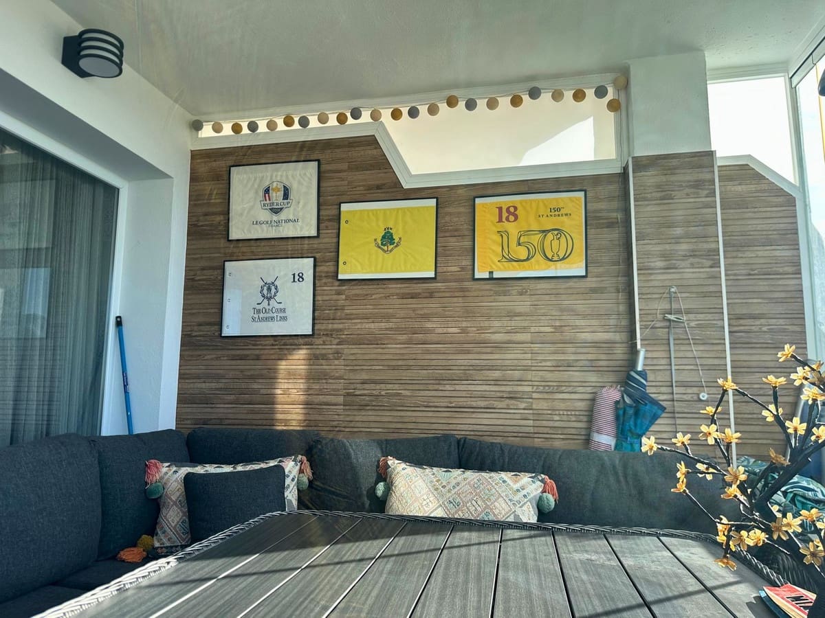 2 bedroom Apartment for sale in Calahonda with pool - € 399,000 (Ref: 9415747)