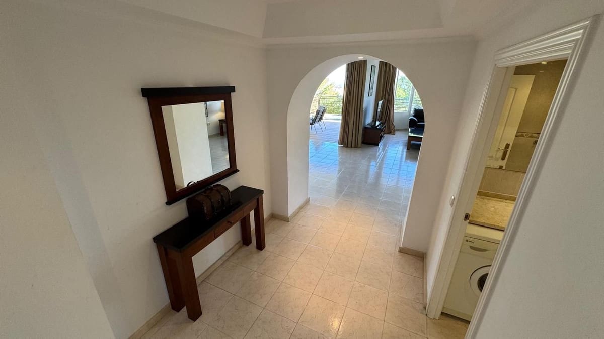3 makuuhuone Huoneisto myytävänä paikassa Riviera del Sol mukana uima-altaan 
autotalli - 875 000 € (Ref: 9428245)