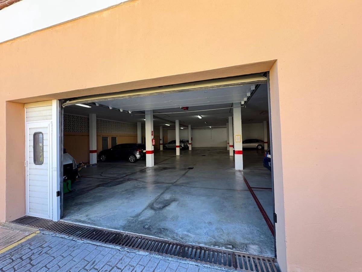 3 makuuhuone Huoneisto myytävänä paikassa Riviera del Sol mukana uima-altaan 
autotalli - 875 000 € (Ref: 9428245)