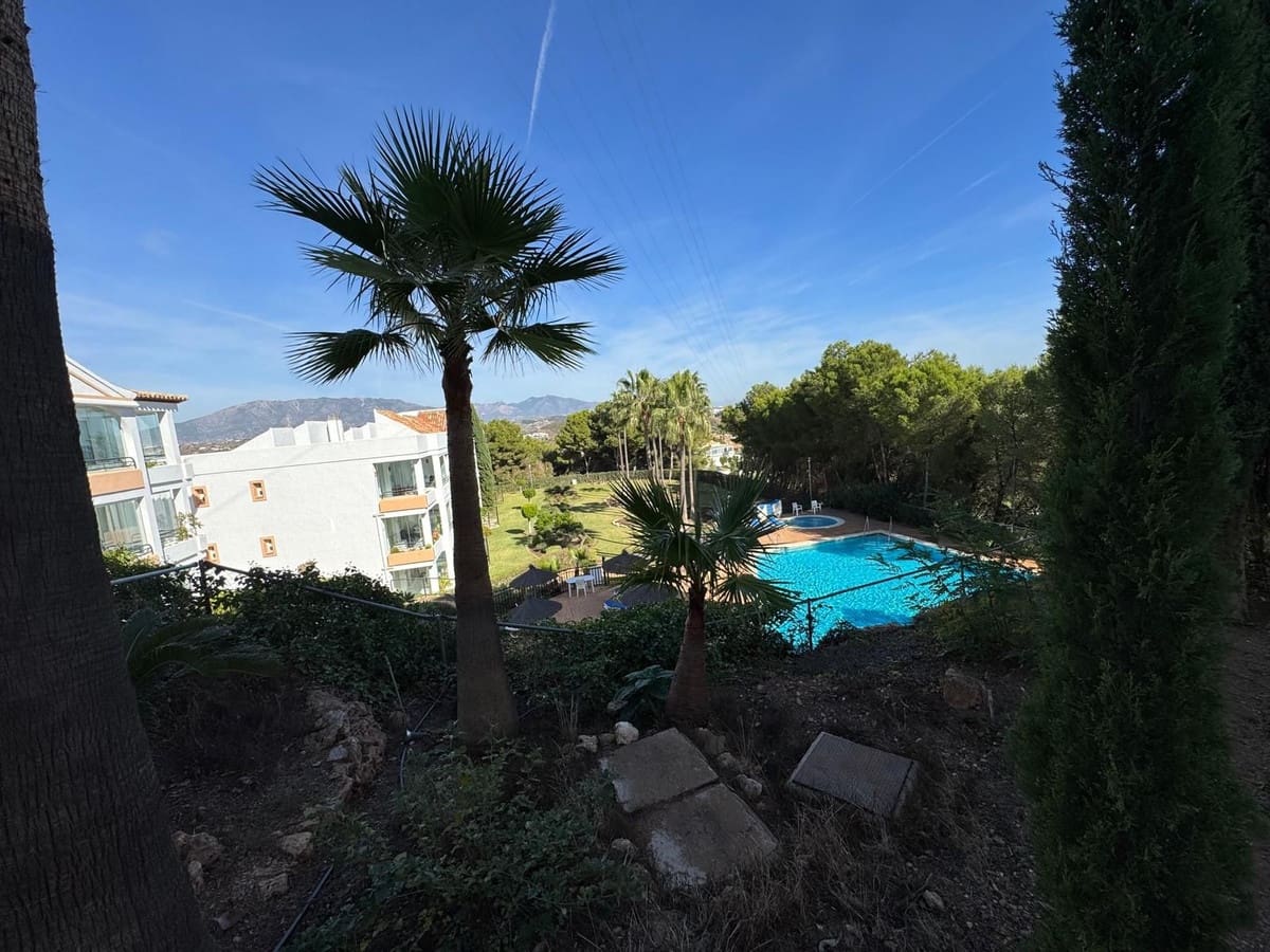 3 makuuhuone Huoneisto myytävänä paikassa Riviera del Sol mukana uima-altaan 
autotalli - 875 000 € (Ref: 9428245)