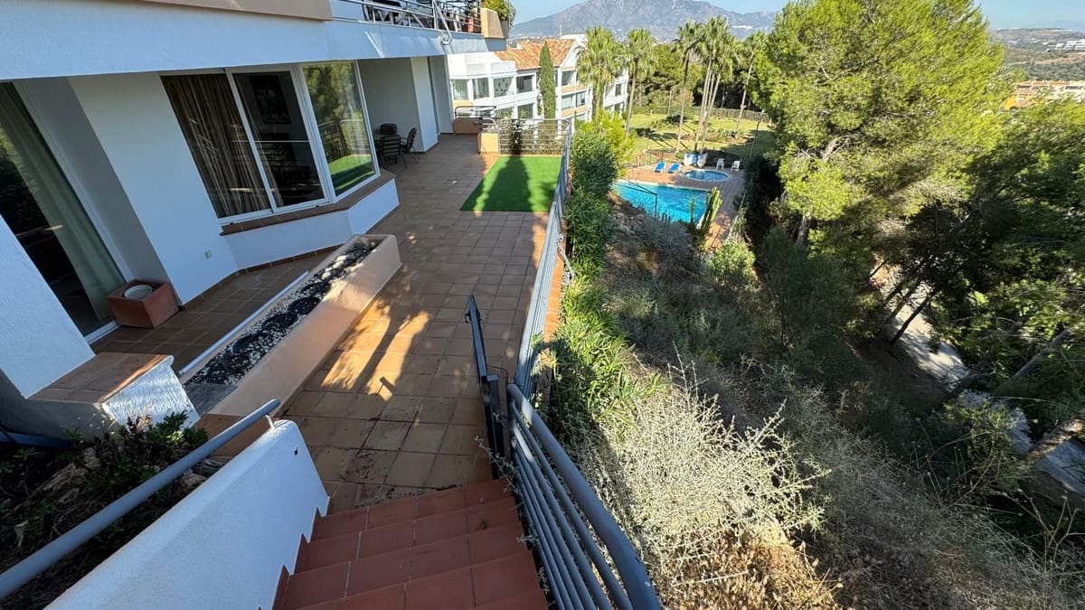 3 makuuhuone Huoneisto myytävänä paikassa Riviera del Sol mukana uima-altaan 
autotalli - 875 000 € (Ref: 9428245)