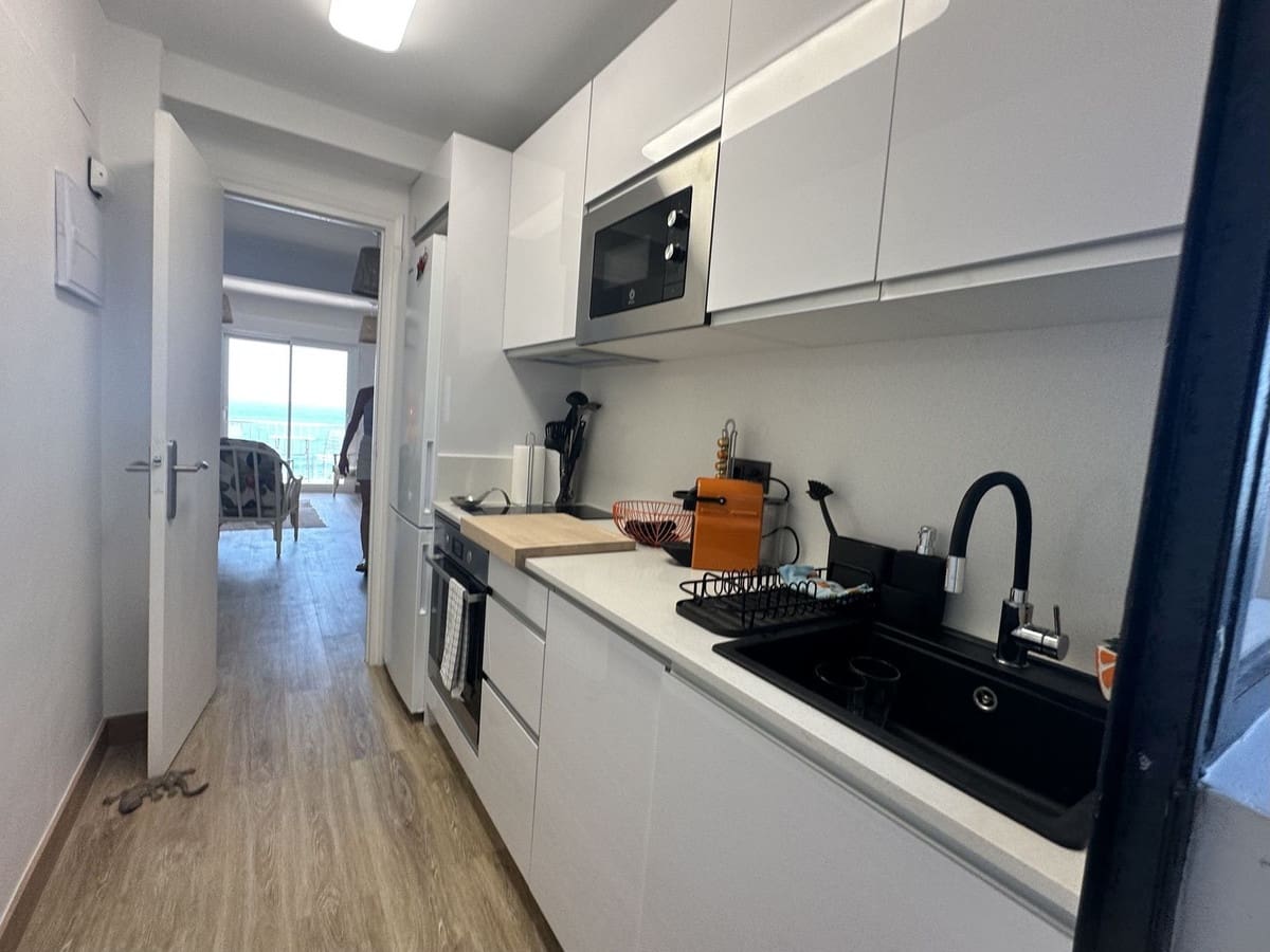 Apartamento de 2 habitaciones en Calahonda en venta con piscina - 375.000 € (Ref: 9442828)