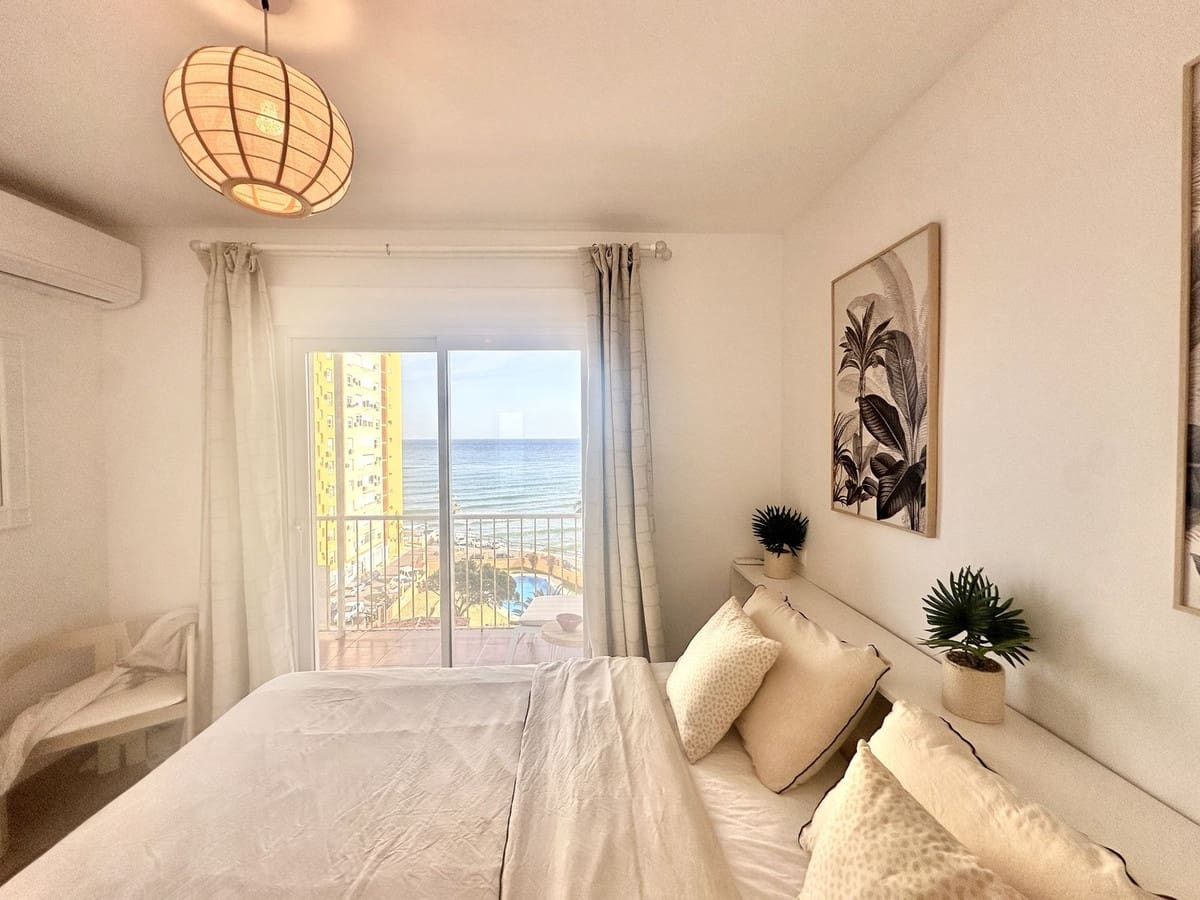 Apartamento de 2 habitaciones en Calahonda en venta con piscina - 375.000 € (Ref: 9442828)